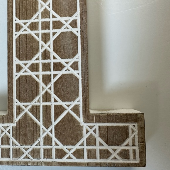 NWT Large Rustic Wooden Monogram Wall Decor - Picture 4 of 7